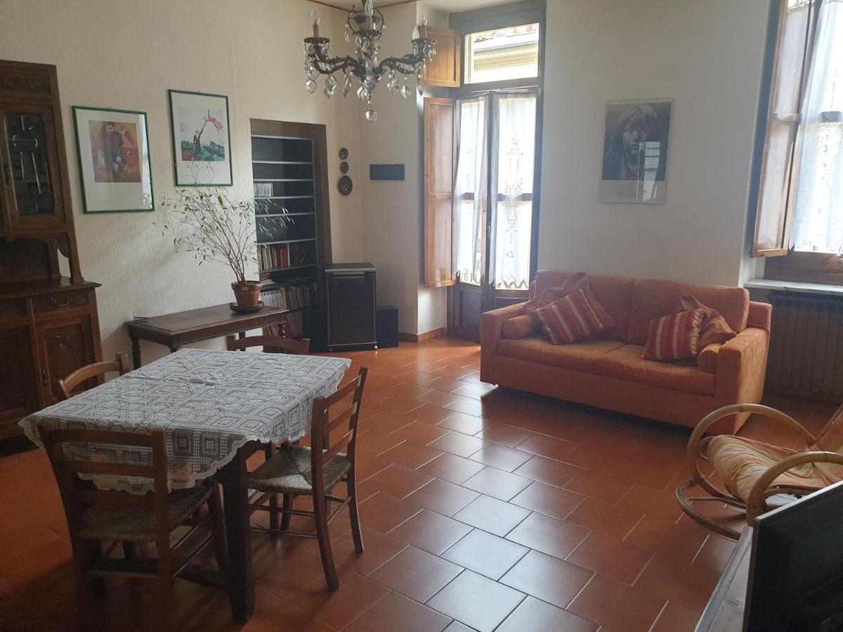 La Casa Di Chicca Apartment Turin Bagian luar foto